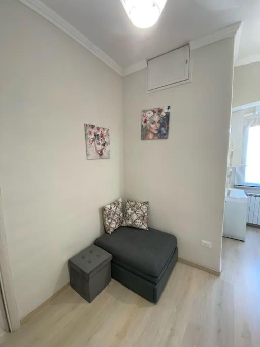 Apartmán Luminoso Monolocale A 2 Passi Dalla Metro A Řím Exteriér fotografie
