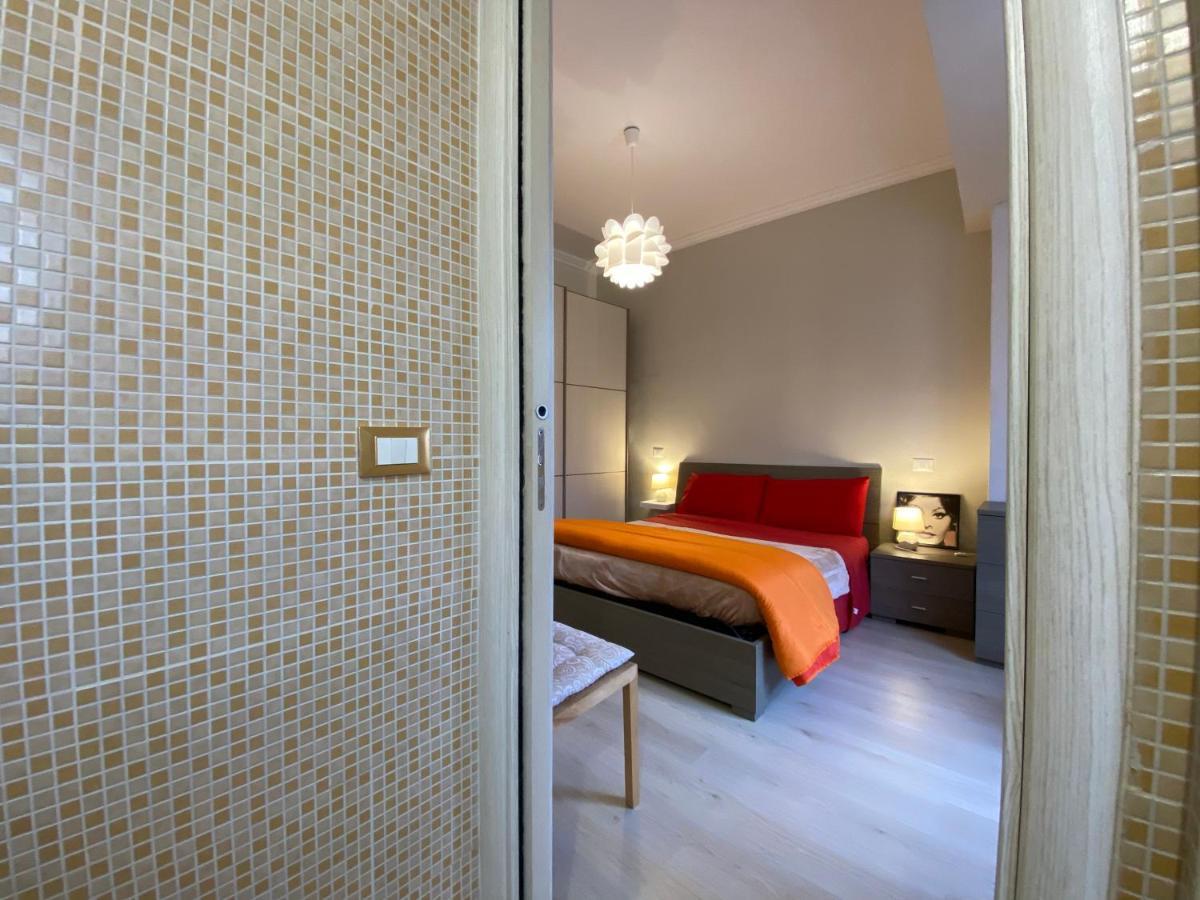 Apartmán Luminoso Monolocale A 2 Passi Dalla Metro A Řím Exteriér fotografie